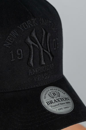 Бейсболка трекерка пятиклинка унисекс New York Yankees (1557)  (черный)