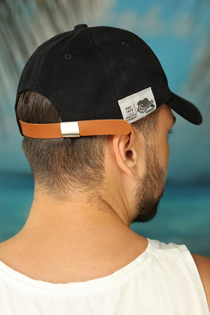 Мужская бейсболка «Fashion cap» (1613) (черный)